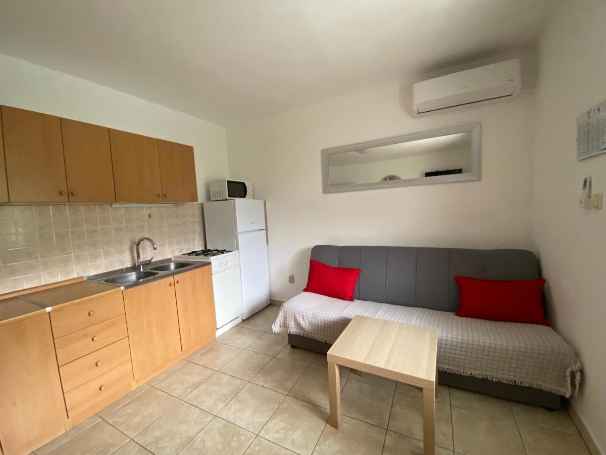 Apartments Anna III Baška Eksteriør bilde
