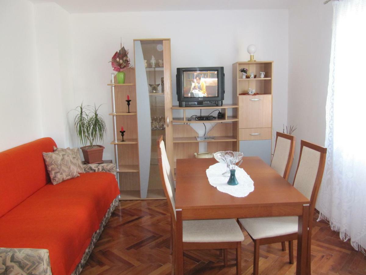 Apartments Anna III Baška Eksteriør bilde
