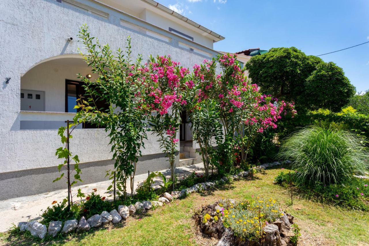 Apartments Anna III Baška Eksteriør bilde